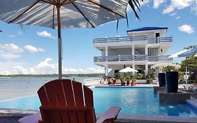Casa Almarenzo Bed And Breakfast Resort Bolinao 3*