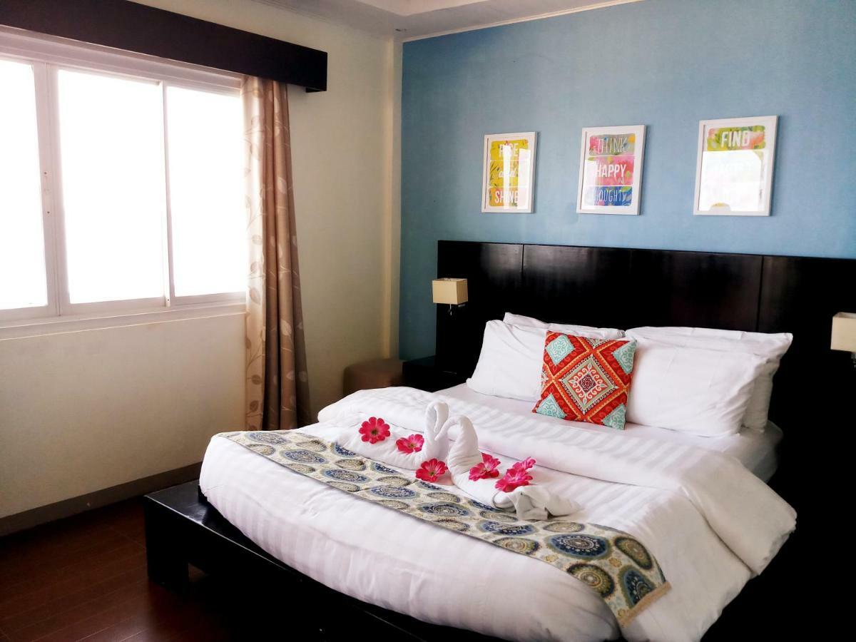Casa Almarenzo Bed & Breakfast Bolinao Exterior photo