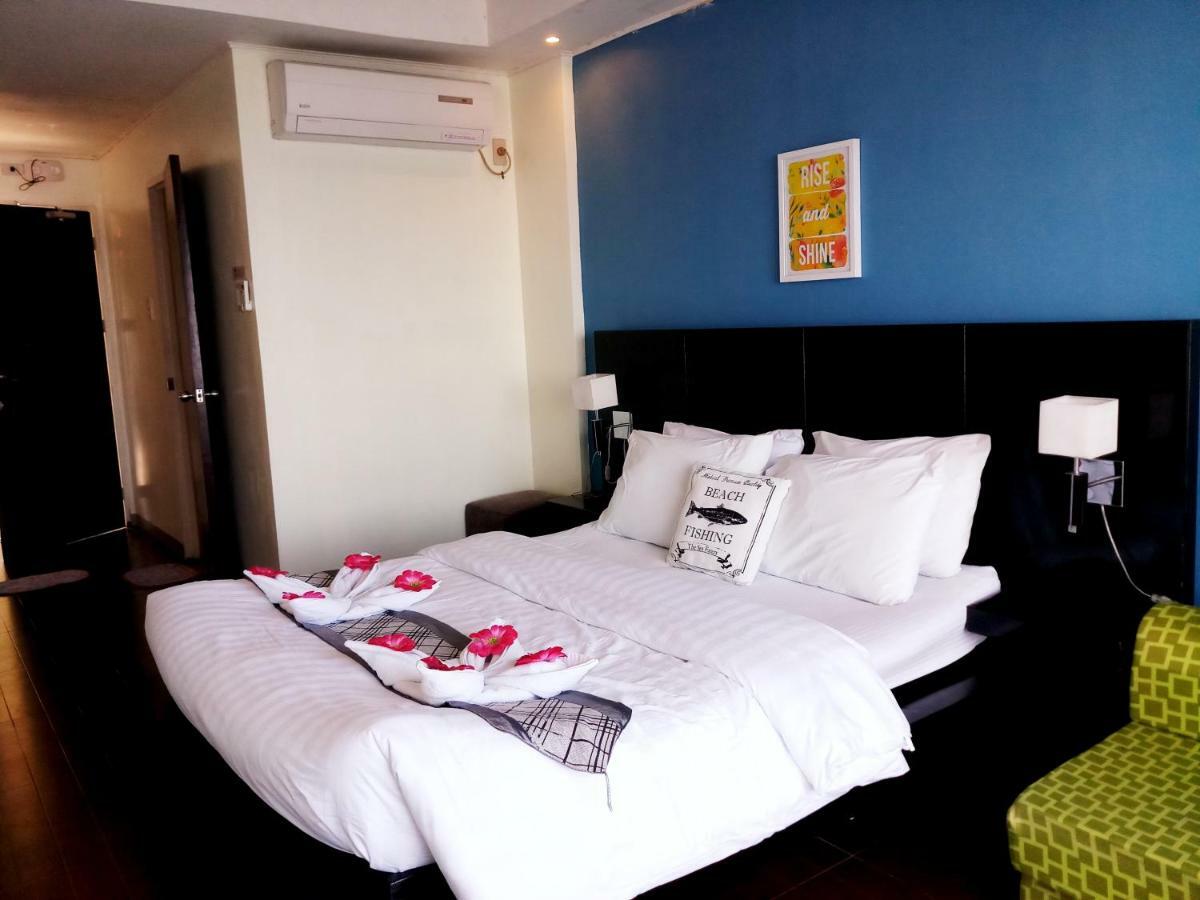 Casa Almarenzo Bed & Breakfast Bolinao Exterior photo