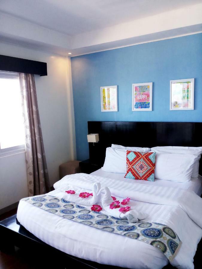 Casa Almarenzo Bed & Breakfast Bolinao Exterior photo