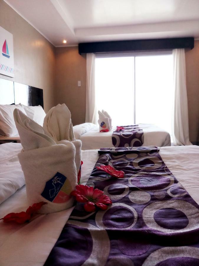 Casa Almarenzo Bed & Breakfast Bolinao Exterior photo