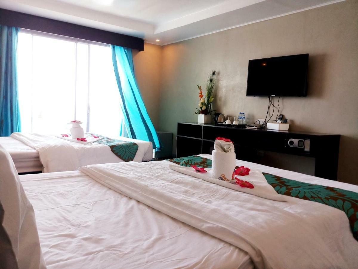 Casa Almarenzo Bed & Breakfast Bolinao Exterior photo